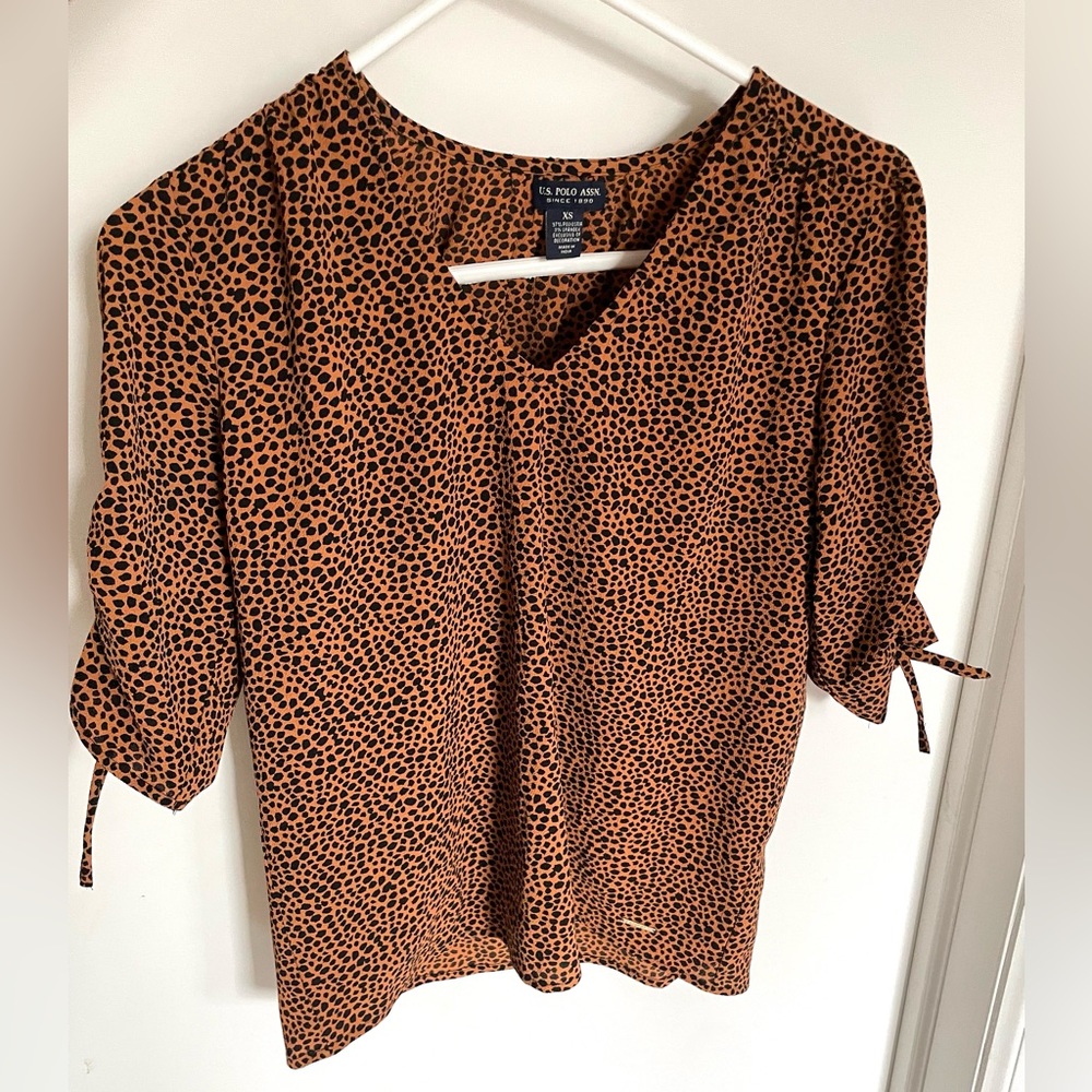Cheetah Print Mid Sleeve Shirt